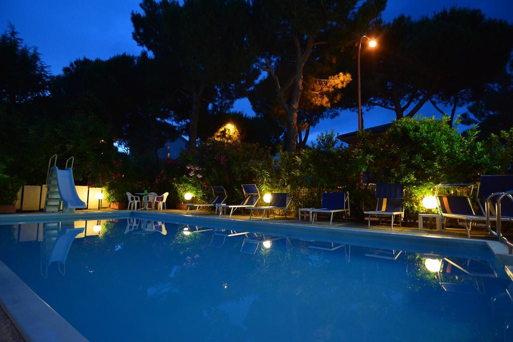 Hotel Zani Cervia Zewnętrze zdjęcie